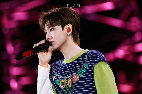 汪苏泷同款Aimme sparrow25秋冬时髦长袖T恤时尚潮流假两件套百搭