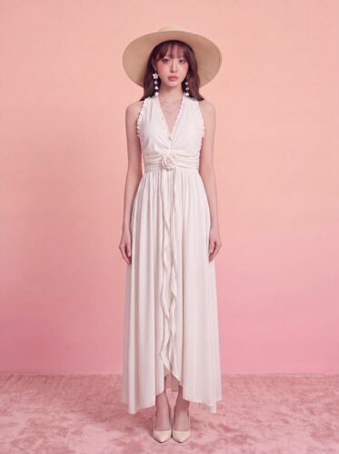 MAMYO YOO26春夏深V大露背性感连衣裙 尺码:S/M/L 价格:1680