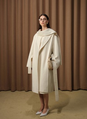 DIANA VEVINA 24秋冬围巾披肩两穿呢大衣羊毛双面呢大衣长款外套