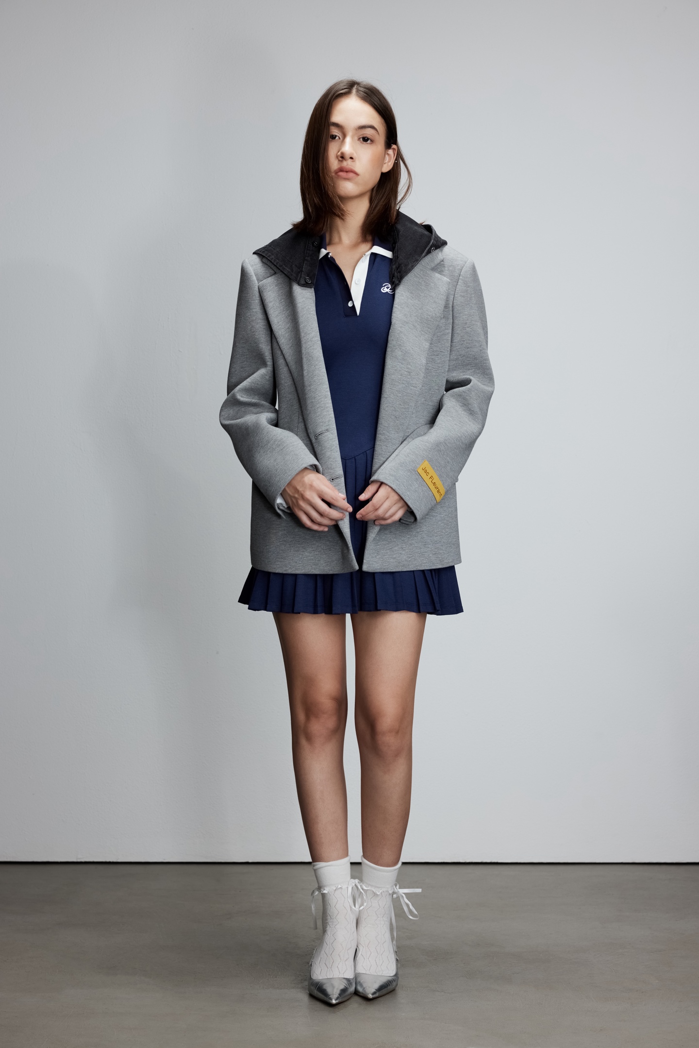 JAC FLEURANT 25秋冬早秋新款水洗牛仔连帽拼接灰色空气层感西服