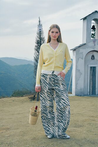 鞠婧祎同款Aimme sparrow 25春夏柠檬黄拼白毛衣针织衫上衣斑马裤