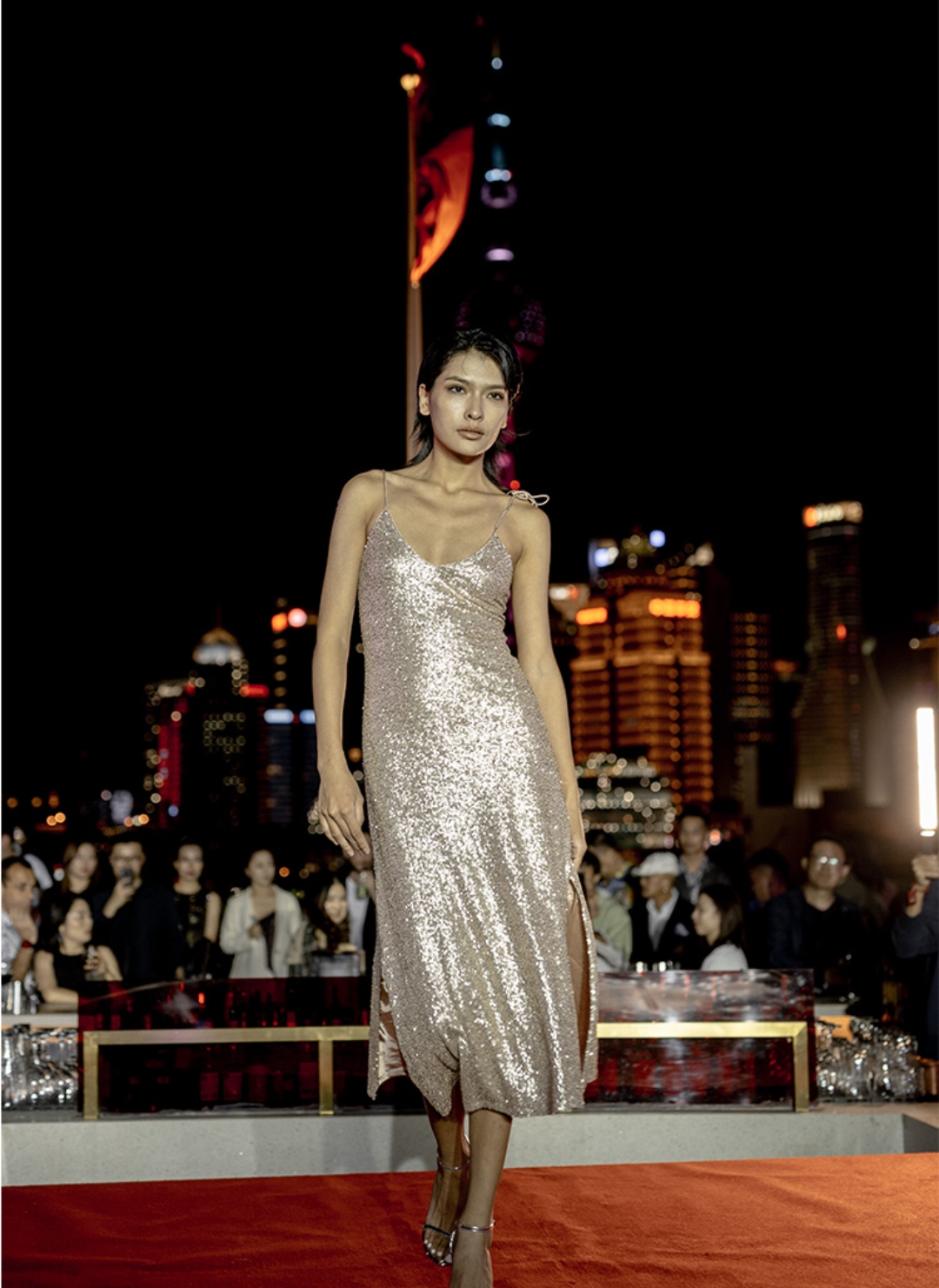 Charlotta Gandolfo时尚亮片吊带裙修身显瘦连衣裙度假风晚礼服女