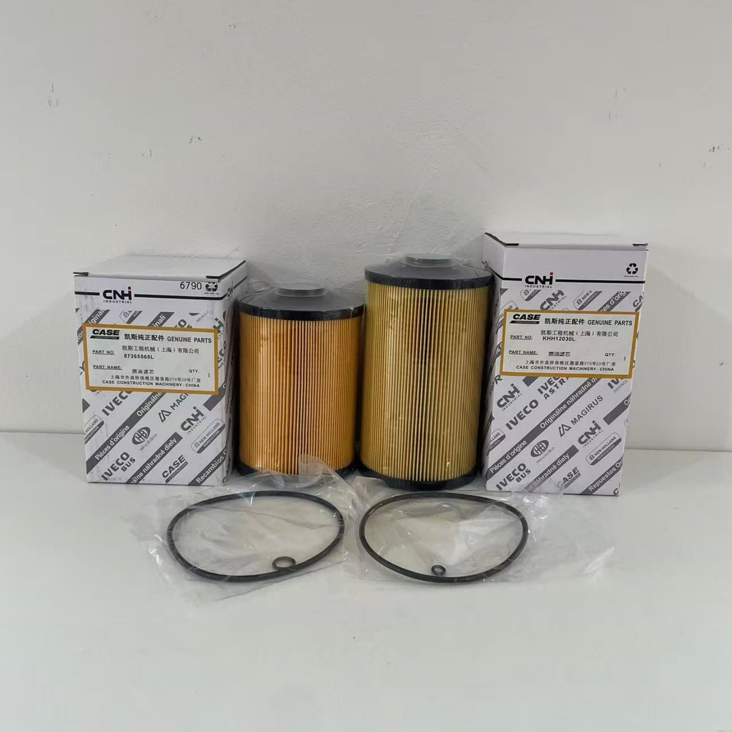 凯斯挖掘机配件柴油滤芯供应