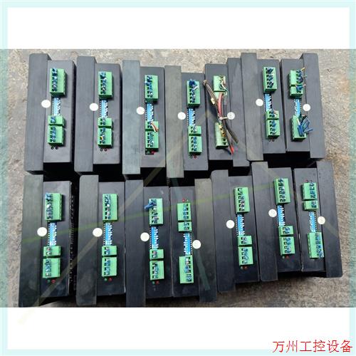 议价直拍不发:拆机DMA1182C立三机电86/11两相4线步进电机驱动器