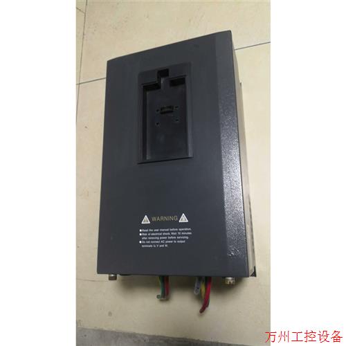 议价直拍不发:三晶变频器,型号:8100-4T18R5PB.18.5kW.