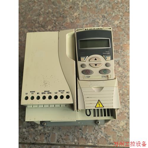 议价直拍不发:ABB变频器ACS350-03E-12A5-4 5.5KW