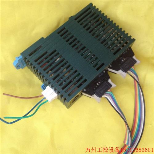 议价直拍不发:PLC FP0-C16T AFP02343 实物照片 带插头 八成新