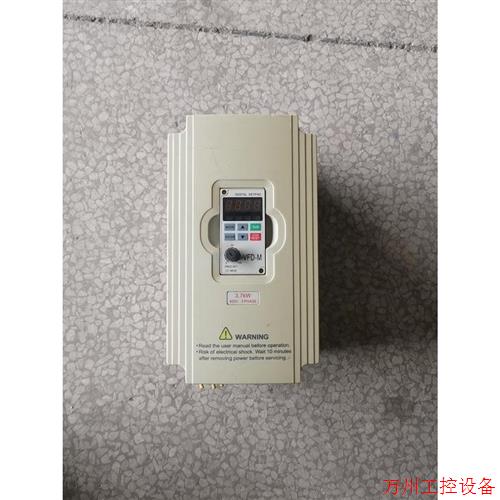 议价直拍不发:佛斯特3.7KW380V变频器FST-500-3R7T4一台议价