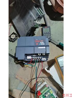 议价直拍不发:三菱变频器FR-CS84-120-60 二手拆机件,图片实物