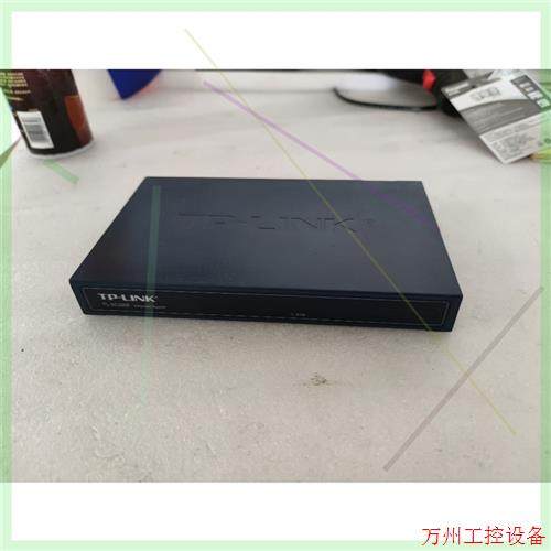 议价直拍不发:TP-LINK TL-SG1008的8口全千兆交换机,成色如