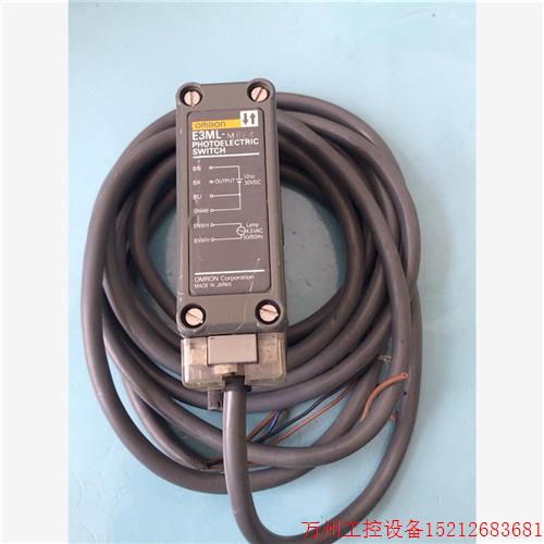 议价直拍不发:OMRON/,纠偏传感器,型号:E3ML-M8E4,功