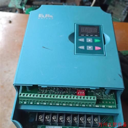 议价直拍不发:(请询价)欧瑞三相变频器,功率3.7kw,成色如图,功能