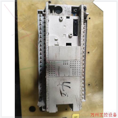 议价直拍不发:三菱PLC、FX3GA一60MT一CM成色如图,货场淘的,不