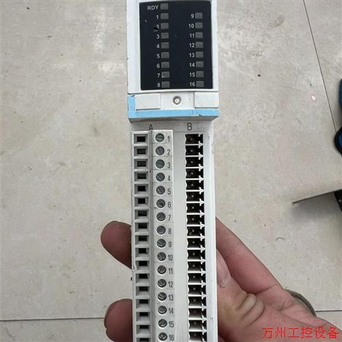 议价直拍不发:议价施耐德 STB DDI 3725,可编程控制器