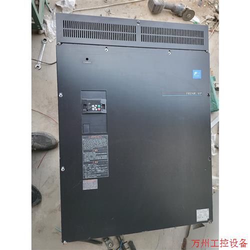 议价直拍不发:变频器 FRN0590F2S-4C 实物拍摄