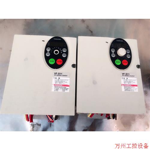 议价直拍不发:东芝变频器,VFS11-4037PL-WN,4KW,两台成色
