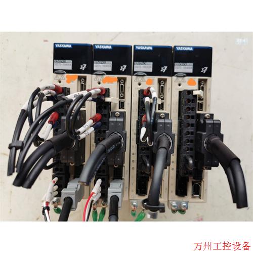 议价直拍不发:安川7系200W驱动SGD7S-1R6A00A脉冲型