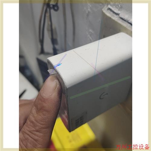 议价直拍不发:丁盯安全网关,迷你版,DC-MB01,可以通电,成色如图,