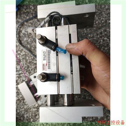 议价直拍不发:HITOP阔型大口夹爪手指气缸MHL32*70