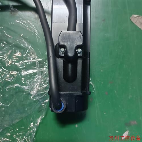 议价直拍不发:带刹车电机 100w GYS101D5-RA2-B,成色,议价