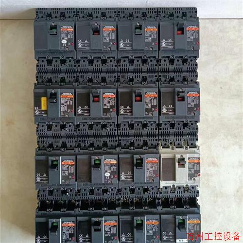 议价直拍不发:(请询价)空气开关:EA33AC和EA53C、10a。实物拍摄,