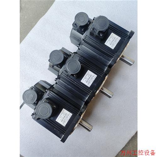 议价直拍不发:130ST-M05025LFB/B 华大伺服电机,1.3kw
