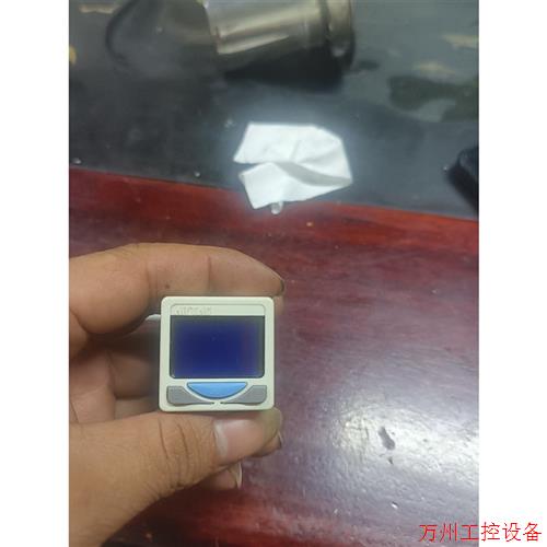 议价直拍不发:亚德客高精密数显压力表DPSN1-10030真空正负压-0.