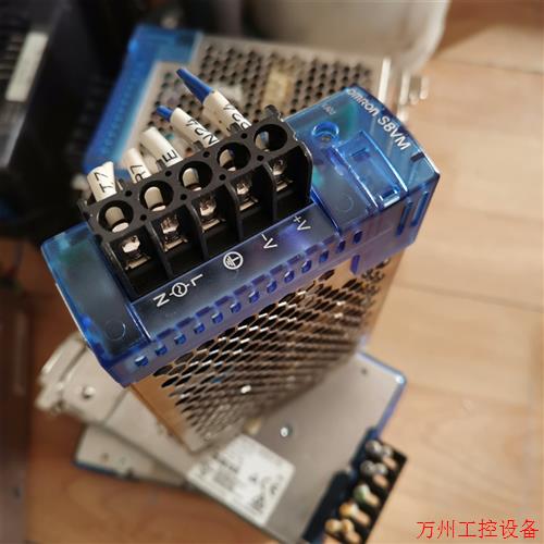 议价直拍不发:成色新S8VM-05024CD导轨安装24V2.2A,有8个