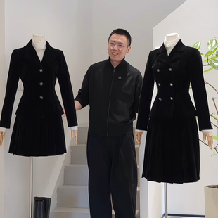 天鹅绒复古风双排扣短外套 女2025秋冬新款 杰唯卡 丝绒收腰西装