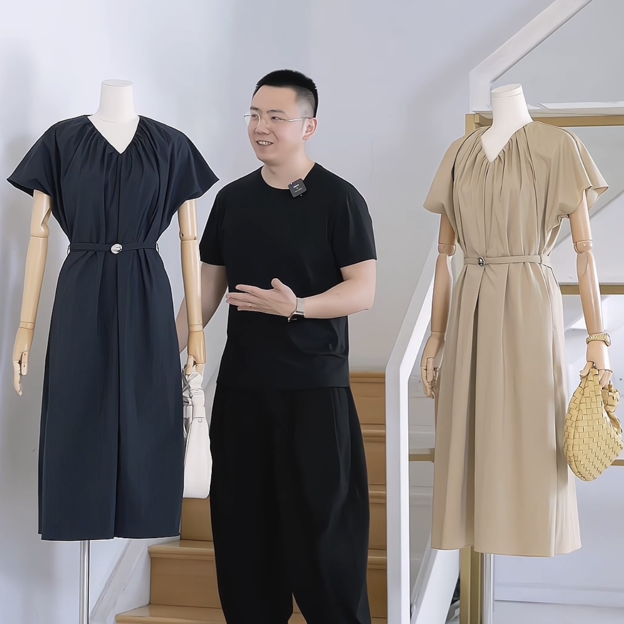 杰唯卡 法式褶皱V领连衣裙设计感2025夏季新款宽松直筒裙子