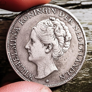 文玩银洋1943年荷兰威廉明娜女王皇冠2.5盾大银币外国纪念硬币