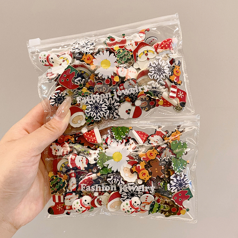 可爱圣诞节胸针高档女胸花别针装饰2025年新款高级感衣领配饰礼物