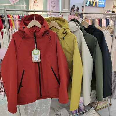 棉花星期五3450秋冬新款男羊毛加厚三防风防水户外冲锋衣上衣外套