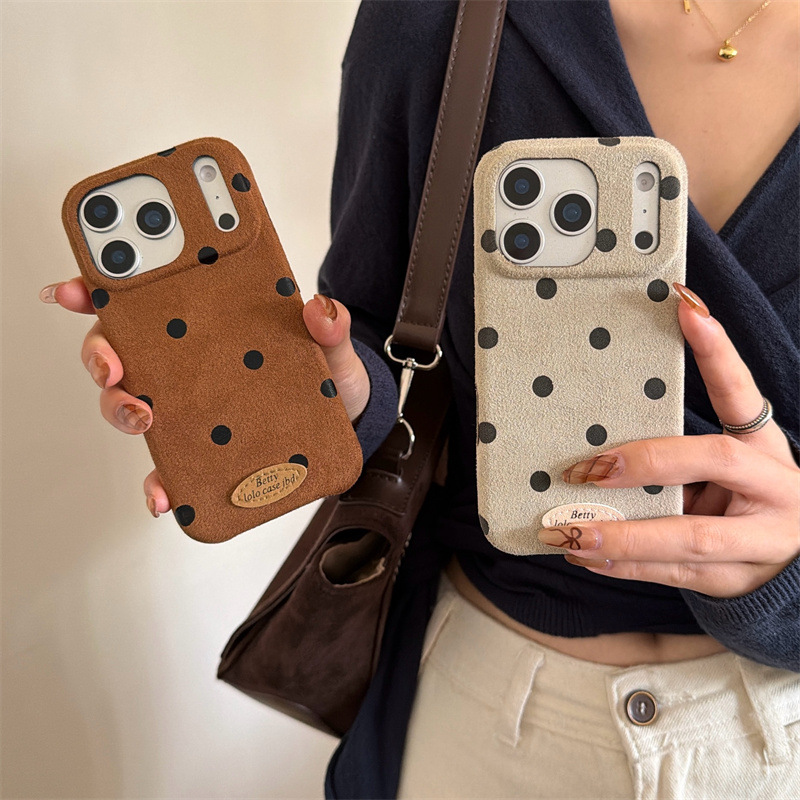 绒布米棕波点适用iPhone17promax手机壳苹果15/16保护套14/13pro