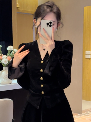 黑色v领泡泡袖衬衫2025新款女秋冬洋气独特别致高端法式丝绒上衣