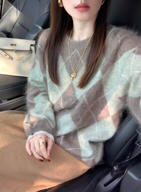 日系复古绿色菱格浣熊绒毛衣女秋冬软糯奶fufu外穿慵懒风针织上衣