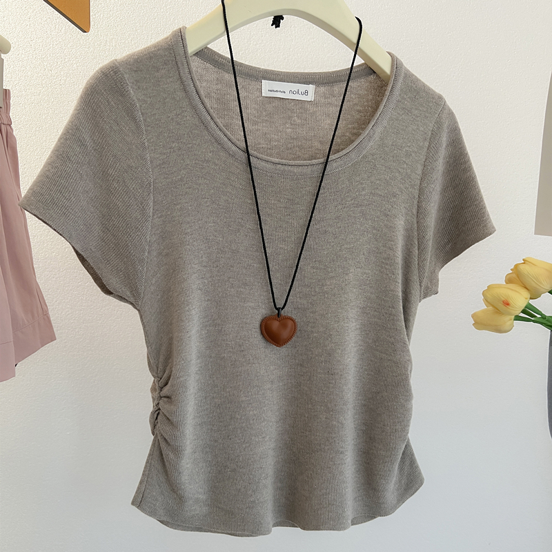 燕麦色miu系圆领褶皱收腰冰丝针织短袖T恤女夏季绝美小众修身上衣