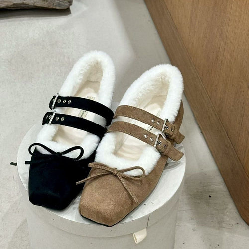 韩小爱公主蝴蝶结皮带扣平底加绒保暖芭蕾舞鞋浅口鞋2025冬百搭