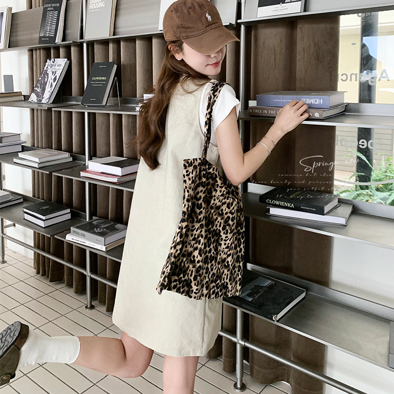 时尚设计感方领连衣裙女2025春季新款韩版小香风百搭宽松背心短裙,女装连衣裙,两个王小姐