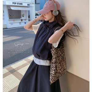 休闲减龄工装马甲半身裙套装女夏新款小个子两件套ootd穿搭连衣裙,女装运动套装,两个王小姐