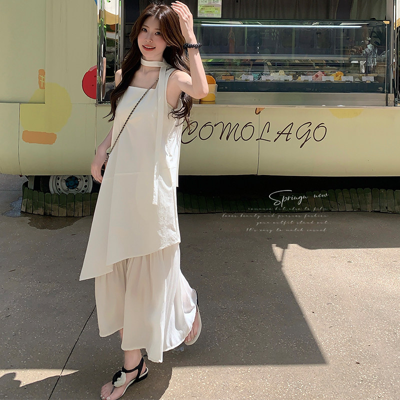 长裙法式中长裙吊带夏季连衣裙裙子褶皱小众设计感显瘦气质白色,女装连衣裙,两个王小姐