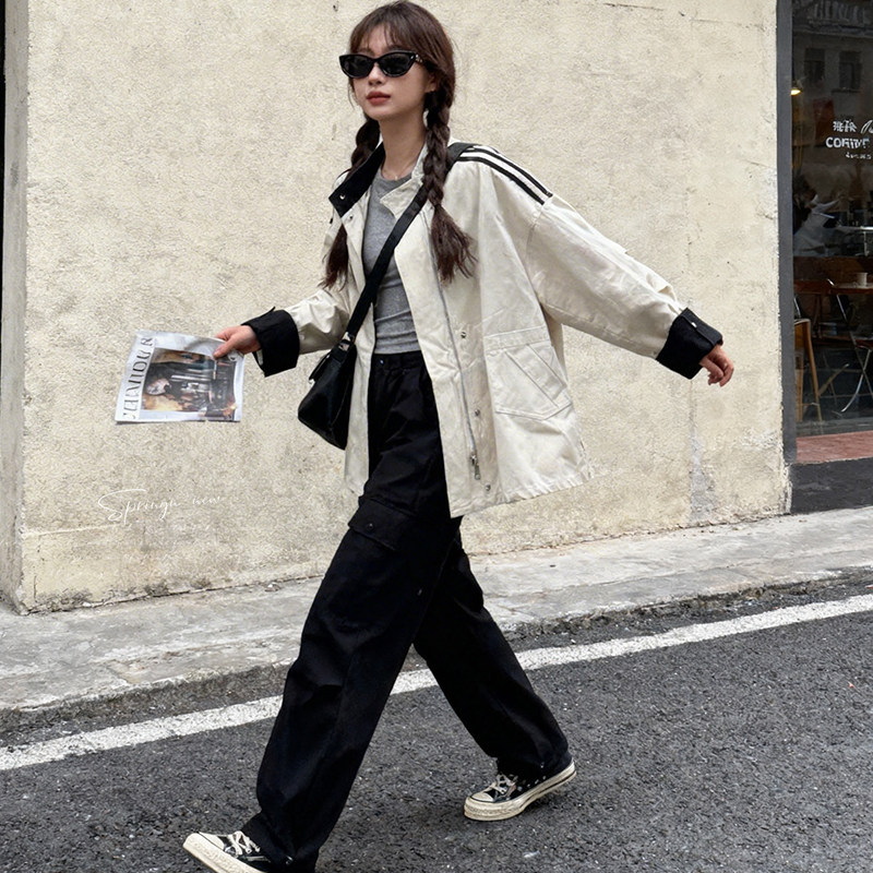 新款！现货！立领工装外套C283P90K158，女装短外套，两个王小姐