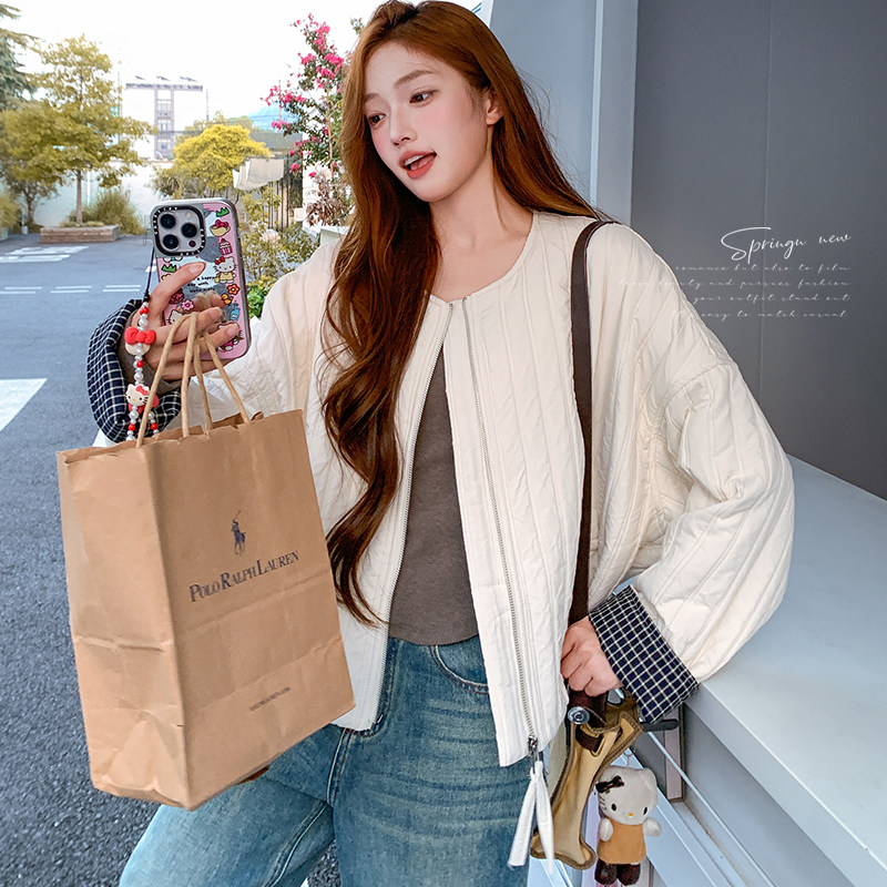 新款！！现货圆领薄棉外套Q193P195K288,女装短外套,两个王小姐