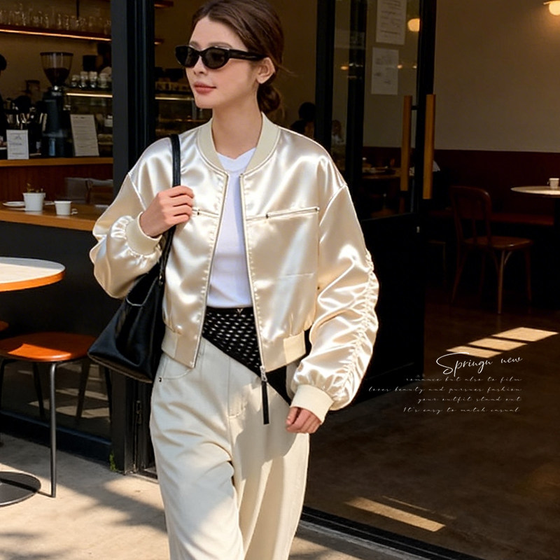 新款！现货！缎面质感外套C278P145K238，女装短外套，两个王小姐