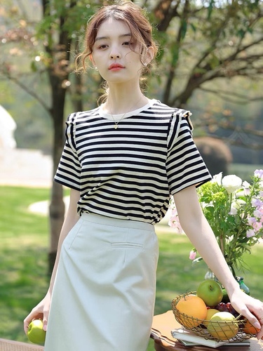 熙雯网络服饰 XZWLFS5819