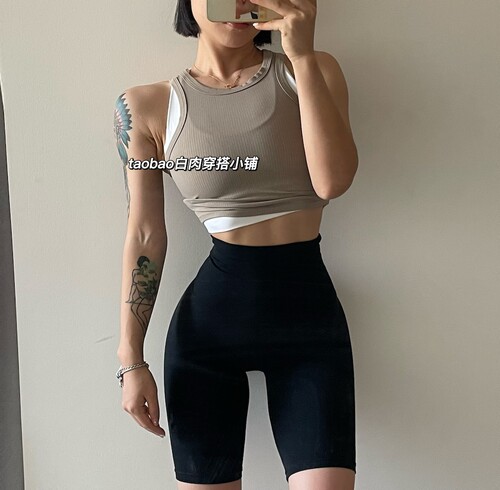 无袖健身背心弹力显肩宽