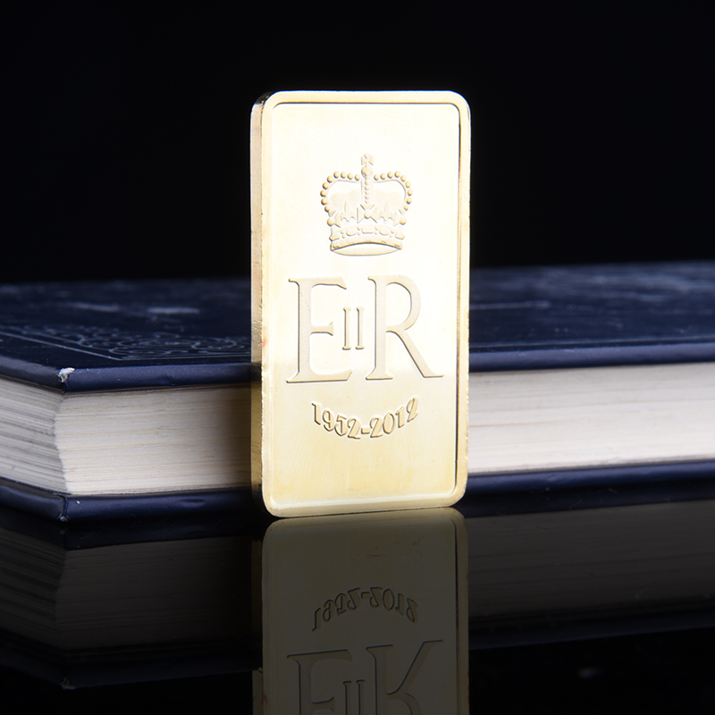 英国女王伊丽莎白二世创意装饰纪念章镀金条工艺品欧美方形摆件