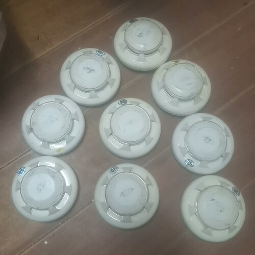 询价-日探CKY-AS2.烟感探测器，有9个100块钱
