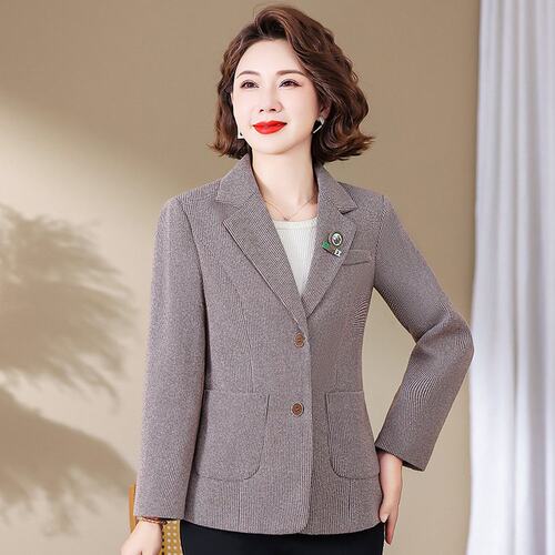 外套中年女士洋气短款小西服