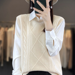 CB2561绞花纹理太加分 叠穿层次感直接拉满 秋冬女100%羊毛马甲